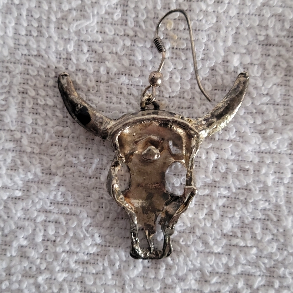 Vintage Steer Skull Earrings - Picture 3 of 10
